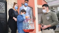 Bakan Soylu, küçük Eymen'in muhabbet kuşu isteğini gerçekleştirdi.