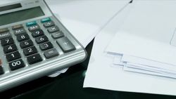 Yurt dışında yerleşik kişiler 244 milyon dolarlık hisse senedi aldı