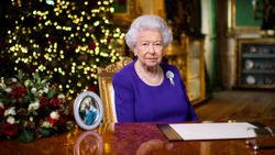 İngiltere Kraliçesi 2'nci Elizabeth, ulusa seslendi