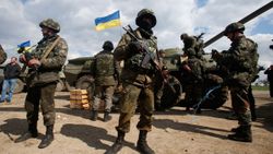Ukrayna ordusu NATO rütbelerine geçiyor