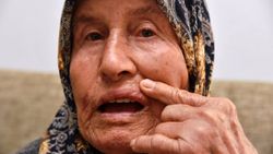 Antalya'da yaşlı kadını darbedip, 10 bileziğini çaldılar