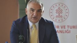 Bakan Ersoy: Turizm sezonunun nisanda başlayacağını umuyoruz
