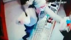 Silivri'deki kuyumcuda coplu saldırı anı kamerada