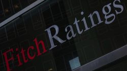 Fitch, yılın ilk çeyreğinde küresel petrol talebinde daralma bekliyor