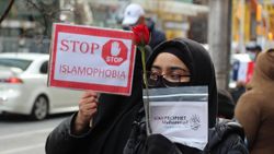 İspanya'daki 'İslamlaşmaya hayır' kampanyasına soruşturma açıldı