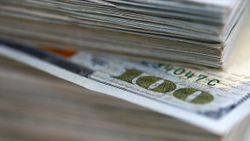Yurt dışında yerleşikler 62.3 milyon dolarlık hisse senedi sattı