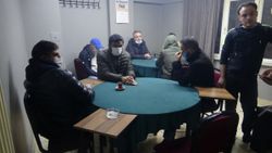 Bursa'da berberden girilen kahvehaneye polis baskını