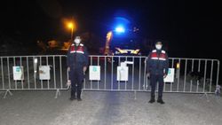 Ayvalık'ta bir mahalle karantinaya alındı