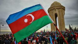 Azerbaycan ordusu, Dağlık Karabağ'daki savaşta 2 bin 881 şehit verdi