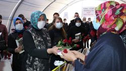 Evlat nöbetine destek ziyaretleri devam ediyor
