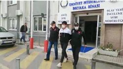 İzmir'de terör örgütünü övücü slogan atan 5 kişi gözaltına alındı