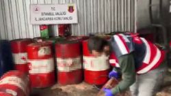 İstanbul’da 60 bin litre kaçak akaryakıt ele geçirildi