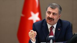 Fahrettin Koca: İş yerinde maskesini çıkaranların bilgisini alıyoruz