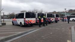 Hollanda'da sokağa çıkma yasağı kısıtlaması uzatıldı