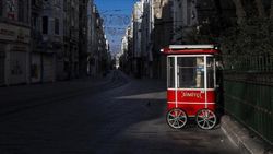 İstanbul'da cumartesi sokağa çıkma yasağı olacak mı? İstanbul'da hafta sonu sokağa çıkmak yasak mı?