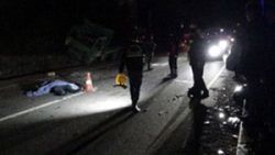 Zonguldak'ta kaza yapan arkadaşına yardım ederken otomobilin altında kaldı