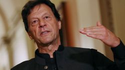 Pakistan Başbakanı İmran Han, tecavüzlerden kadınları sorumlu tuttu