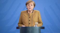 Almanya Başbakanı Merkel, AstraZeneca aşısı oldu