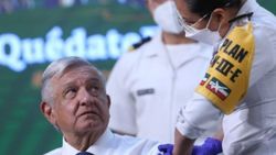 Meksika Devlet Başkanı Obrador, AstraZeneca aşısı oldu