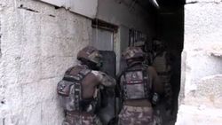 Şanlıurfa’da şafak operasyonu: 220 polis katıldı