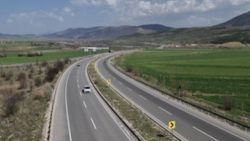 Tam kapanma öncesi Karadeniz bağlantı yolu boş kaldı