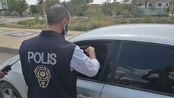 Aksaray'da kısıtlamayı ihlal etti, kendini araca kilitledi