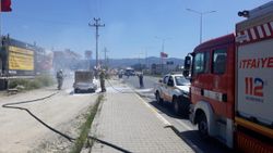 Erdemit'te seyir halindeki araç yandı