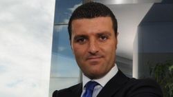 Emir Sarıgül, Sibel Can ile olan aşk iddiasını yalanladı