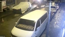 Eskişehir’de kamyoneti, çekiciye yükleyerek çaldı