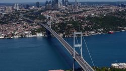 İstanbul'un tarihi ve turistik yerleri havadan görüntülendi
