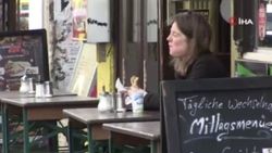 Berlin’de kafe ve restoranların dış alanları müşterilere açıldı