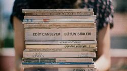 Türkiye'de şiir okuru istenilen seviyede değil