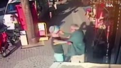 Büyükçekmece'de tartıştığı kişi, piknik tüpüyle kafasına vurdu