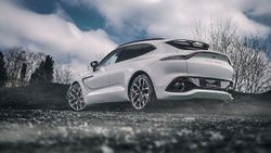 Aston Martin’in ilk SUV’u DBX, yeni renkleriyle de büyüleyecek