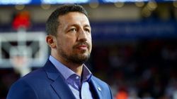 Hidayet Türkoğlu Anadolu Efes'i tebrik etti
