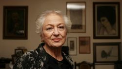 Türkiye'nin ilk kadın Nobel adayı Leyla Erbil'di