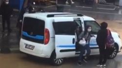 Tokat'ta yolları su basınca araç, yayalara geçit oldu