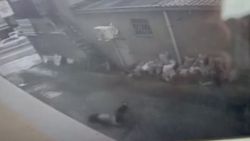 Arnavutköy’de çalıştığı iş yerinin camından düştü