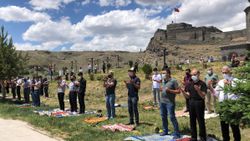 Kars’taki 517 camide yağmur duası