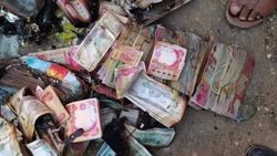 Irak’ta kamp yangınında bir göçmenin 118 bin doları kül oldu