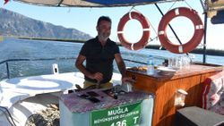 Dalyan’da tekneciler turistleri bekliyor