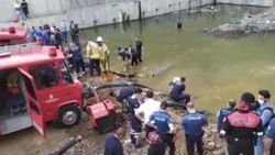 Kağıthane’de inşaattaki gölete giren çocuk boğulma tehlikesi geçirdi