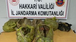 Hakkari'nin beton bloklar arasında gizlenen 50 kilo esrar ele geçirildi