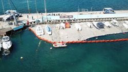 Caddebostan sahilinde yapılan müsilaj temizliği havadan görüntülendi