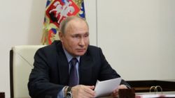 Putin'den NATO tepkisi: Çıkarlarımızı çiğnediler