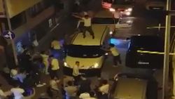 Sultangazi'de silahlı asker eğlencesi