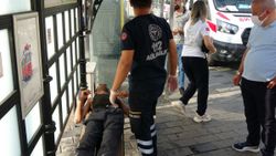 Taksim'de tramvay durağında uyuşturucu krizine girdi