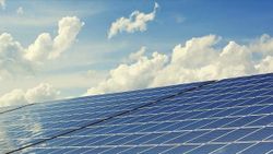 Temiz kaynak maliyetlerinde en büyük düşüş güneş enerjisinde