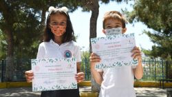 Öğrenciler yazdıkları hikayeyi kitaba döktü