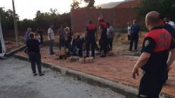 Aydın'da yaşlı kadın, fırtınanın yıktığı duvarın altında can verdi